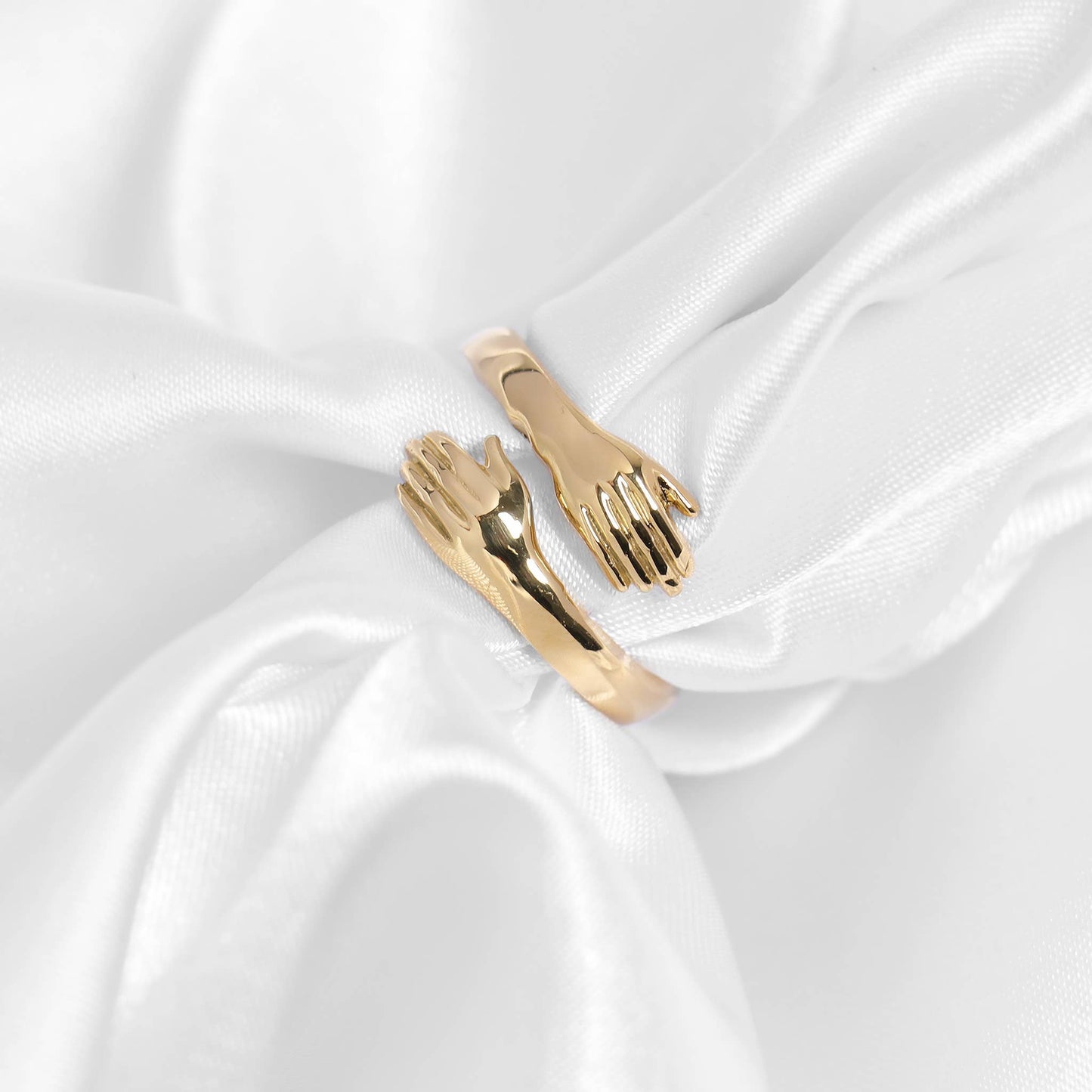 18K Gold Hug Ring