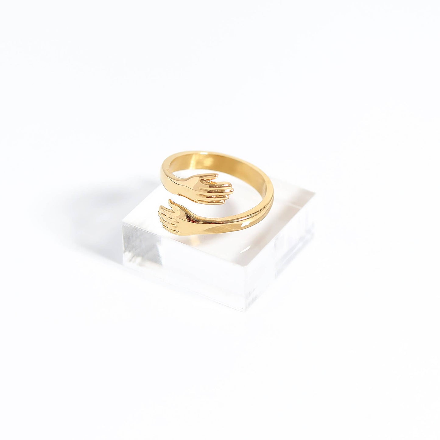 18K Gold Hug Ring