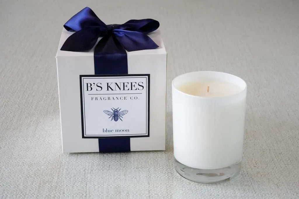 B's knees Blue Moon candle